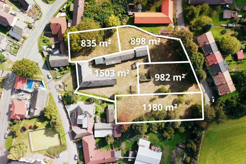 Prodej 4 stavebních pozemků v Ovesné Lhotě 