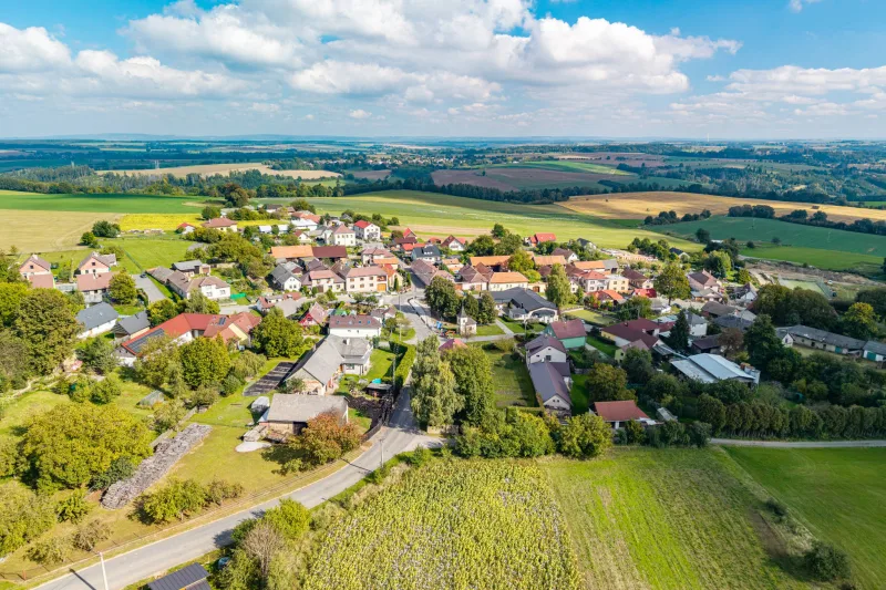 Prodej 4 stavebních pozemků v Ovesné Lhotě 